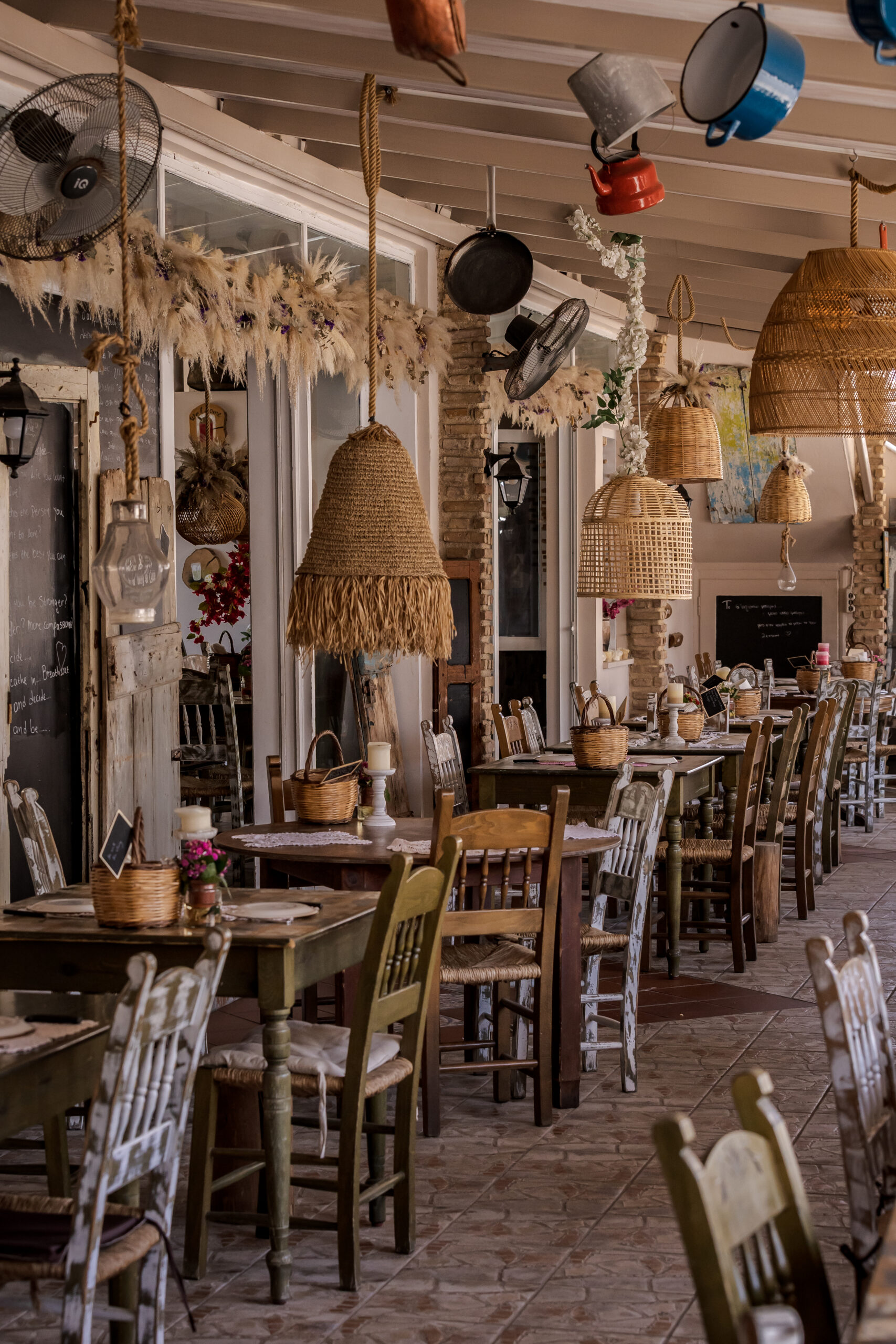 Raeti Taverna Restaurant — photo 3
