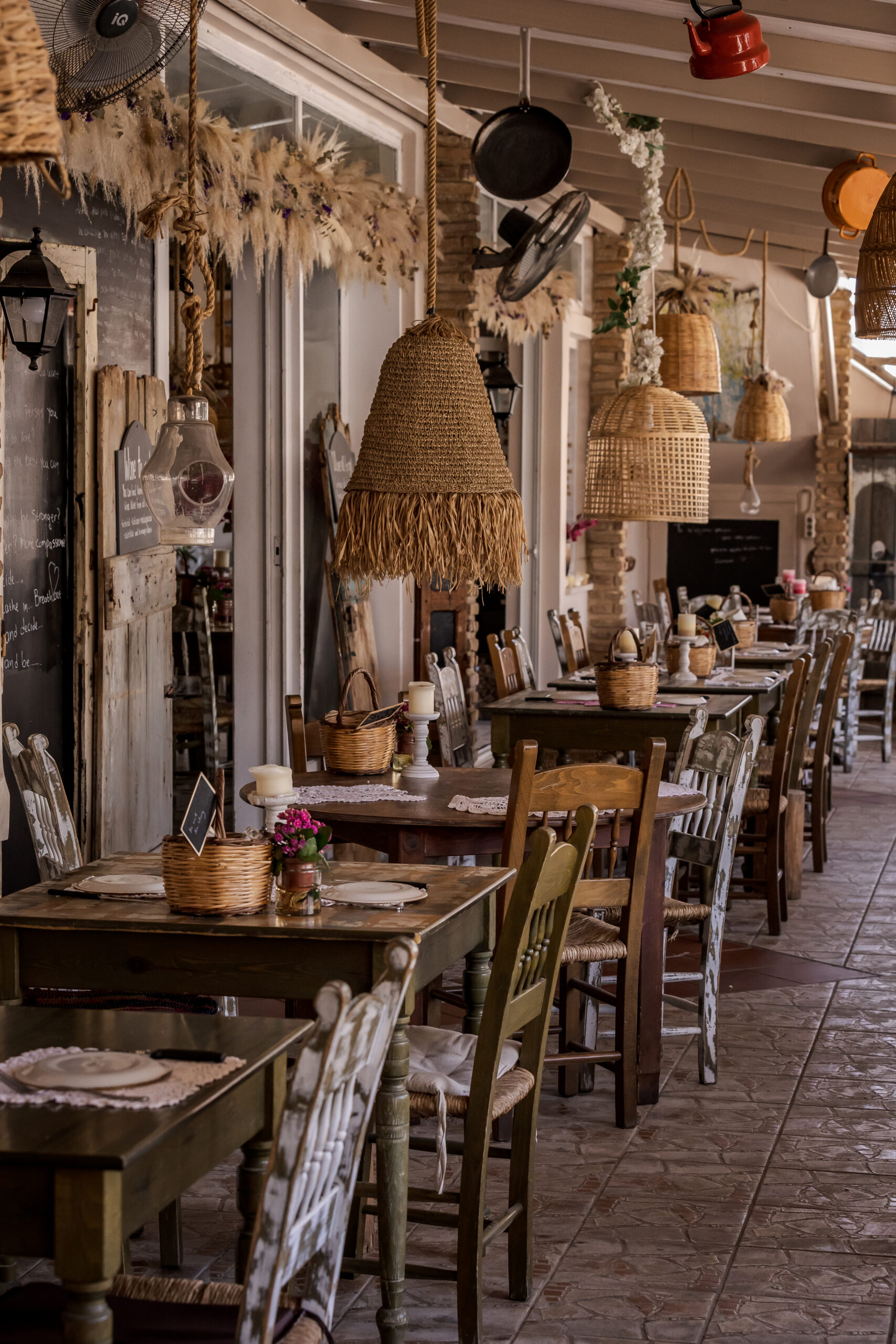 Raeti Taverna Restaurant
